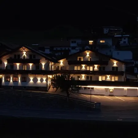 Alpen Hohe Burg 3*