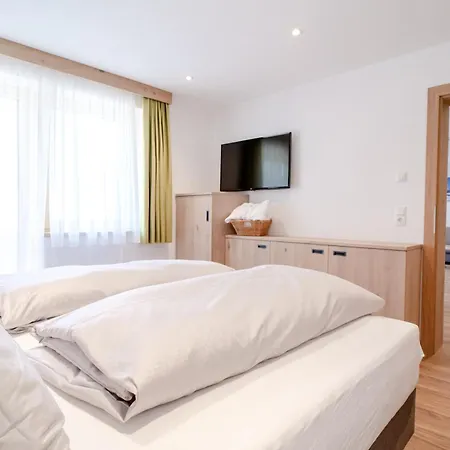 Alpen Hohe Burg Hotel Trins