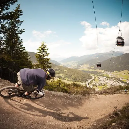 Hotel Alpen Hohe Burg 3*