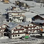 Alpen Hohe Burg Hotel Trins