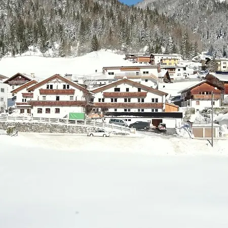 Alpen Hohe Burg Hotel Trins