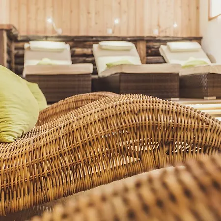 Hotel Alpen Hohe Burg 3*