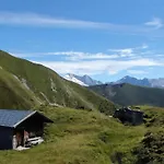 Alpen Hohe Burg 호텔