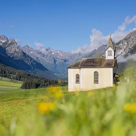 Hotel Alpen Hohe Burg