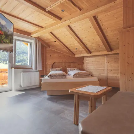 Hotel Alpen Hohe Burg 3*