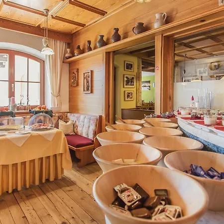 Hotel Alpen Hohe Burg